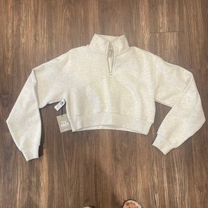 Aritzia grey cropped quarter zip, new with tags